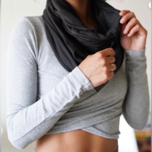 🖤 NWT BEYOND YOGA INFINITY SCARF - Picture 2 of 4